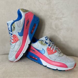 Nike WMNS Air Max 90 shoes 325213-505 size 8